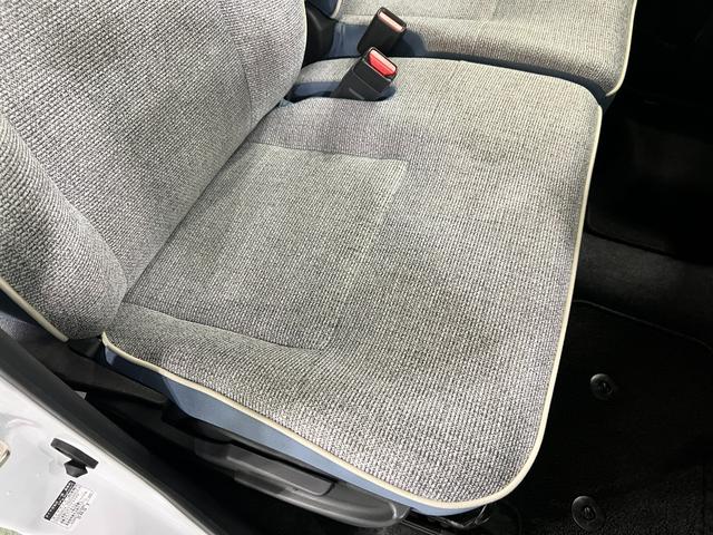 ムーヴキャンバスストライプスG 走行2308キロ/LEDヘッドランプ/マット1年保証距離無制限 走行距離2308キロ 純正マット サイドエアバッグ LEDヘッドランプ アイドリングストップ シートヒーター 両側電動スライドドア オート格納式ドアミラー 電動パーキングブレーキ(埼玉県)の中古車