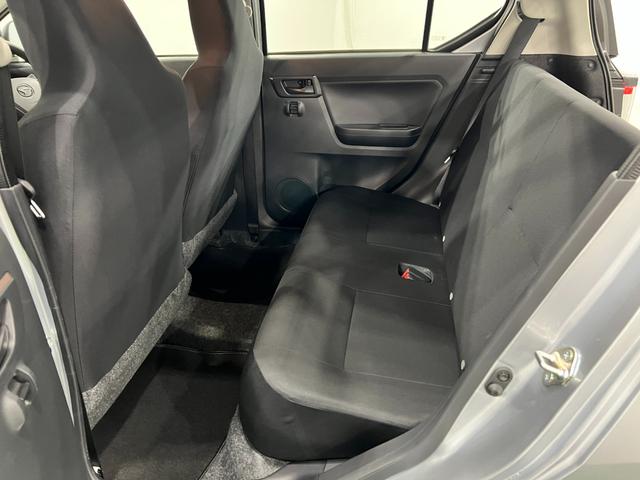 ミライースＬ　ＳＡIII　走行２８２８キロ／オートライト／マット１年保証距離無制限　走行距離２８２８キロ　フロアマット　助手席エアバッグ　クリアランスソナー　オートマチックハイビーム　オートライト　アイドリングストップ　キーレスエントリー（埼玉県）の中古車