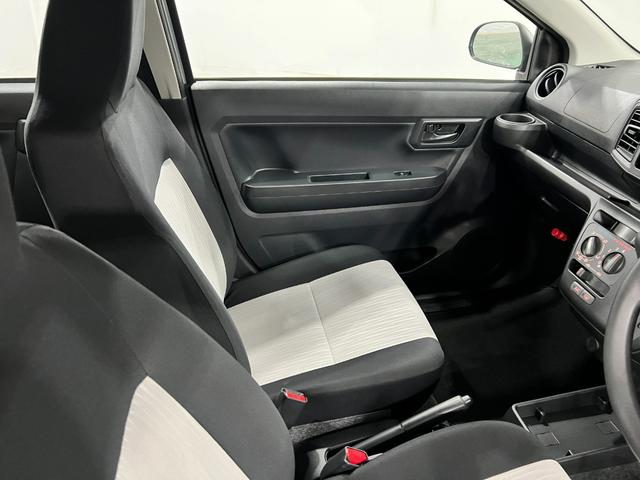 ミライースＬ　ＳＡIII　走行２８２８キロ／オートライト／マット１年保証距離無制限　走行距離２８２８キロ　フロアマット　助手席エアバッグ　クリアランスソナー　オートマチックハイビーム　オートライト　アイドリングストップ　キーレスエントリー（埼玉県）の中古車