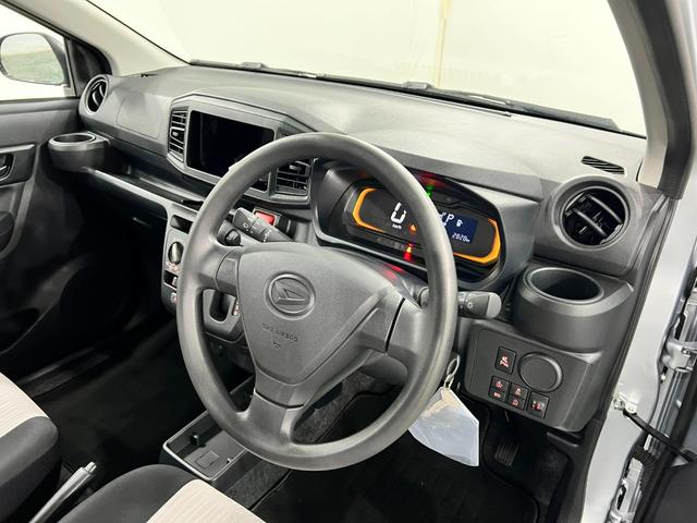 ミライースＬ　ＳＡIII　走行２８２８キロ／オートライト／マット１年保証距離無制限　走行距離２８２８キロ　フロアマット　助手席エアバッグ　クリアランスソナー　オートマチックハイビーム　オートライト　アイドリングストップ　キーレスエントリー（埼玉県）の中古車