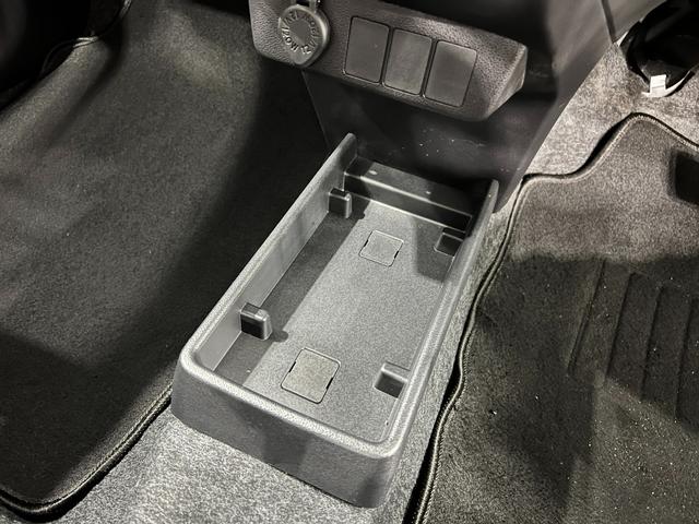 ミライースＬ　ＳＡIII　走行２８２８キロ／オートライト／マット１年保証距離無制限　走行距離２８２８キロ　フロアマット　助手席エアバッグ　クリアランスソナー　オートマチックハイビーム　オートライト　アイドリングストップ　キーレスエントリー（埼玉県）の中古車