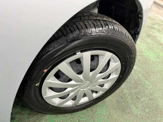 ミライースＬ　ＳＡIII　走行４２１９キロ／オートライト／マット１年保証距離無制限　走行距離４２１９キロ　フロアマット　助手席エアバッグ　クリアランスソナー　オートマチックハイビーム　オートライト　アイドリングストップ　スマートアシスト３　キーレスエントリー（埼玉県）の中古車