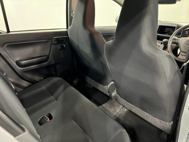 ミライースＬ　ＳＡIII　走行４２１９キロ／オートライト／マット１年保証距離無制限　走行距離４２１９キロ　フロアマット　助手席エアバッグ　クリアランスソナー　オートマチックハイビーム　オートライト　アイドリングストップ　スマートアシスト３　キーレスエントリー（埼玉県）の中古車