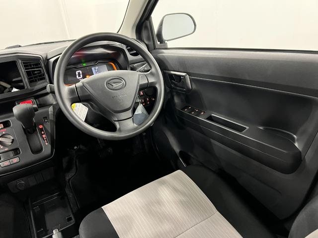 ミライースＬ　ＳＡIII　走行４２１９キロ／オートライト／マット１年保証距離無制限　走行距離４２１９キロ　フロアマット　助手席エアバッグ　クリアランスソナー　オートマチックハイビーム　オートライト　アイドリングストップ　スマートアシスト３　キーレスエントリー（埼玉県）の中古車