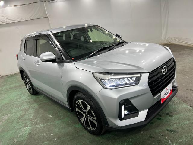 ロッキープレミアム　走行４２２３２キロ／車検整備付／ナビ／ドラレコ一年保証・走行距離無制限走行４２２３２キロ　フルセグナビ　バックカメラ　ドラレコ　クリアランスソナー　オートライト　ＬＥＤヘッドライト　シートヒーター（埼玉県）の中古車