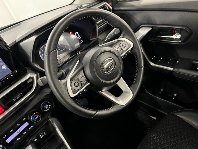 ロッキープレミアム　走行４２２３２キロ／車検整備付／ナビ／ドラレコ一年保証・走行距離無制限走行４２２３２キロ　フルセグナビ　バックカメラ　ドラレコ　クリアランスソナー　オートライト　ＬＥＤヘッドライト　シートヒーター（埼玉県）の中古車