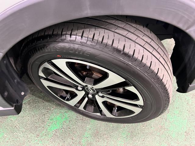 ロッキープレミアム　走行４２２３２キロ／車検整備付／ナビ／ドラレコ一年保証・走行距離無制限走行４２２３２キロ　フルセグナビ　バックカメラ　ドラレコ　クリアランスソナー　オートライト　ＬＥＤヘッドライト　シートヒーター（埼玉県）の中古車