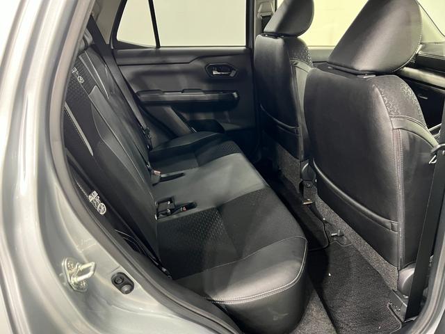 ロッキープレミアム　走行４２２３２キロ／車検整備付／ナビ／ドラレコ一年保証・走行距離無制限走行４２２３２キロ　フルセグナビ　バックカメラ　ドラレコ　クリアランスソナー　オートライト　ＬＥＤヘッドライト　シートヒーター（埼玉県）の中古車