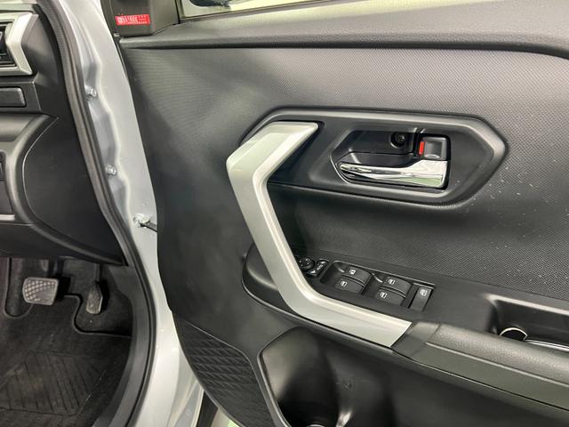 ロッキープレミアム　走行４２２３２キロ／車検整備付／ナビ／ドラレコ一年保証・走行距離無制限走行４２２３２キロ　フルセグナビ　バックカメラ　ドラレコ　クリアランスソナー　オートライト　ＬＥＤヘッドライト　シートヒーター（埼玉県）の中古車