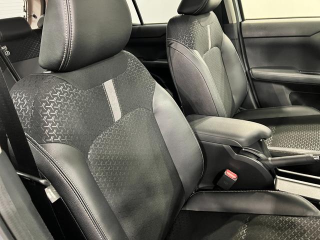 ロッキープレミアム　走行４２２３２キロ／車検整備付／ナビ／ドラレコ一年保証・走行距離無制限走行４２２３２キロ　フルセグナビ　バックカメラ　ドラレコ　クリアランスソナー　オートライト　ＬＥＤヘッドライト　シートヒーター（埼玉県）の中古車