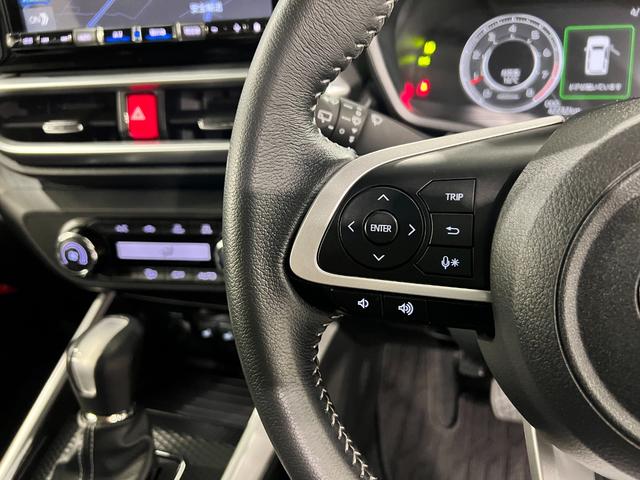 ロッキープレミアム　走行４２２３２キロ／車検整備付／ナビ／ドラレコ一年保証・走行距離無制限走行４２２３２キロ　フルセグナビ　バックカメラ　ドラレコ　クリアランスソナー　オートライト　ＬＥＤヘッドライト　シートヒーター（埼玉県）の中古車