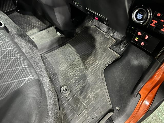 アトレーRS 走行38653キロ/ルーフキャリア/ナビ/ドラレコ1年保証距離無制限 走行距離38653キロ フルセグナビ バックカメラ ドラレコ デジタルインナーミラー 純正マット LEDヘッドランプ アイドリングストップ 両側電動スライドドア キーフリー(東京都)の中古車