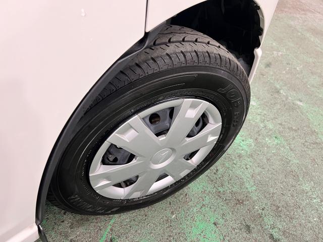 ハイゼットカーゴクルーズ　走行１００６６キロ／クリアランスソナー一年保証・走行距離無制限走行１００６６キロ　助手席エアバック　クリアランスソナー　オートライト　キーフリー　パワーウィンド（埼玉県）の中古車