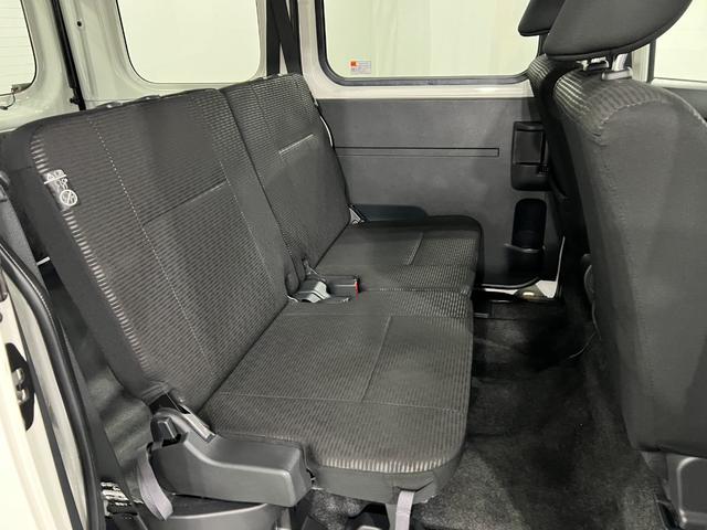 ハイゼットカーゴクルーズ　走行１００６６キロ／クリアランスソナー一年保証・走行距離無制限走行１００６６キロ　助手席エアバック　クリアランスソナー　オートライト　キーフリー　パワーウィンド（埼玉県）の中古車