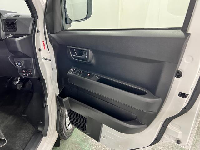 ハイゼットカーゴクルーズ　走行１００６６キロ／クリアランスソナー一年保証・走行距離無制限走行１００６６キロ　助手席エアバック　クリアランスソナー　オートライト　キーフリー　パワーウィンド（埼玉県）の中古車