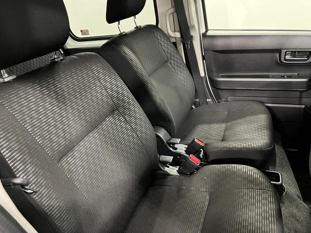 ハイゼットカーゴクルーズ　走行１００６６キロ／クリアランスソナー一年保証・走行距離無制限走行１００６６キロ　助手席エアバック　クリアランスソナー　オートライト　キーフリー　パワーウィンド（埼玉県）の中古車