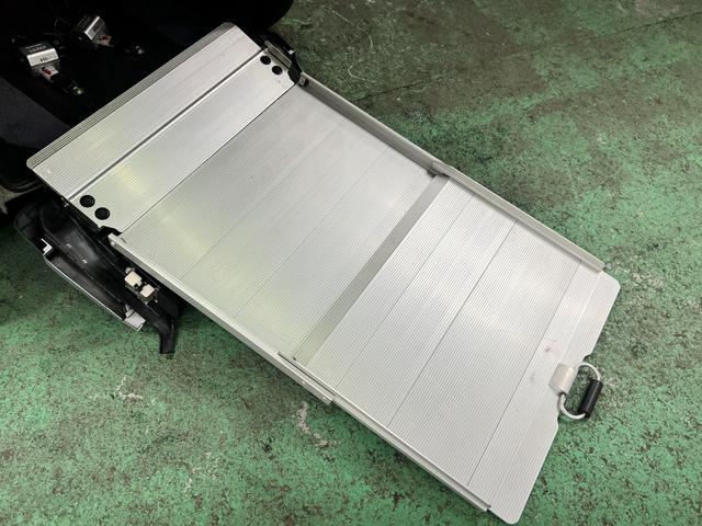 タントX スローパー 走行75452キロ/ワンセグナビ/Bカメラ1年保証距離無制限 走行距離75452キロ ワンセグナビ バックカメラ 純正マット サイドエアバッグ LEDヘッドランプ アイドリングストップ 片側電動スライドドア オート格納式ドアミラー(埼玉県)の中古車