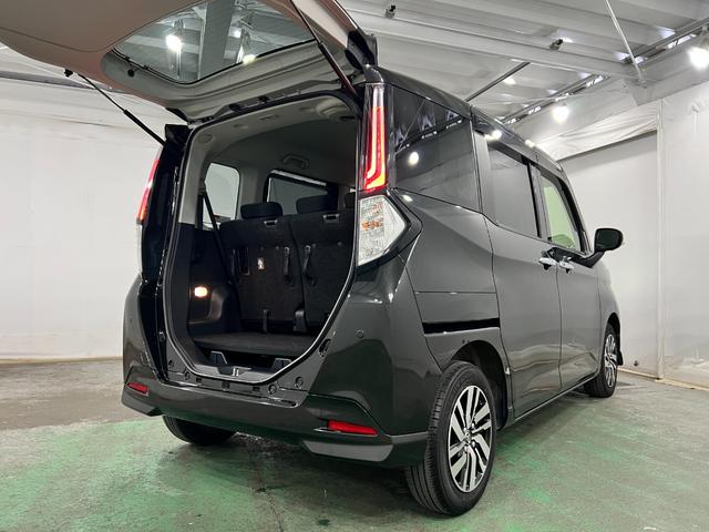 ルーミーカスタムＧ　車検整備付／走行２５８７２キロ／ディスプレイＯＤ１年保証距離無制限　走行距離２５８７２キロ　ディスプレイオーディオ　ブルートゥース　全周囲カメラ　車検整備付　タイヤ４本交換　クリアランスソナー　オートライト　ＬＥＤヘッドライト　両側電動スライドドア（埼玉県）の中古車