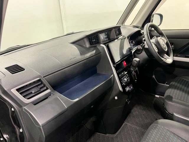 ルーミーカスタムＧ　車検整備付／走行２５８７２キロ／ディスプレイＯＤ１年保証距離無制限　走行距離２５８７２キロ　ディスプレイオーディオ　ブルートゥース　全周囲カメラ　車検整備付　タイヤ４本交換　クリアランスソナー　オートライト　ＬＥＤヘッドライト　両側電動スライドドア（埼玉県）の中古車