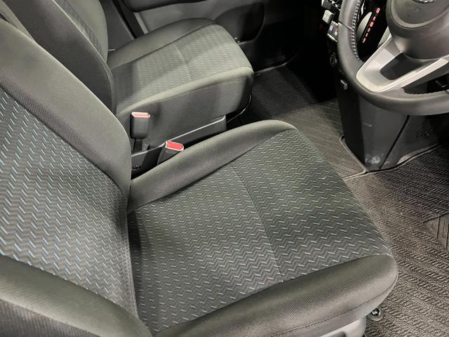 ルーミーカスタムＧ　車検整備付／走行２５８７２キロ／ディスプレイＯＤ１年保証距離無制限　走行距離２５８７２キロ　ディスプレイオーディオ　ブルートゥース　全周囲カメラ　車検整備付　タイヤ４本交換　クリアランスソナー　オートライト　ＬＥＤヘッドライト　両側電動スライドドア（埼玉県）の中古車