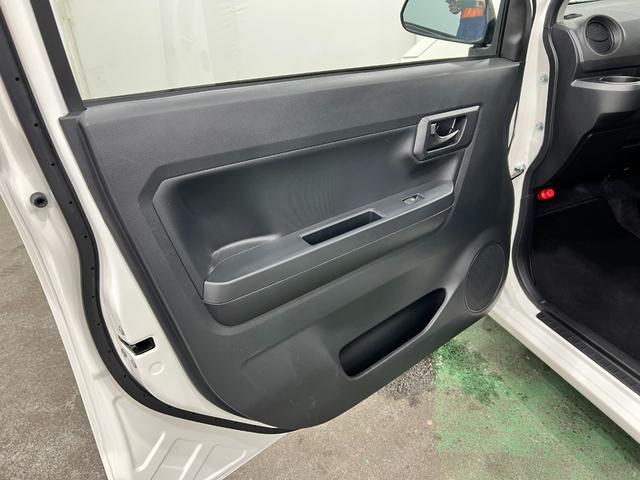 ミライースL SAIII 走行4912キロ/クリアランスソナー一年保証・走行距離無制限 走行4912キロ 助手席エアバック オートライト オートマチックハイビーム クリアランスソナー アイドリングストップ(埼玉県)の中古車