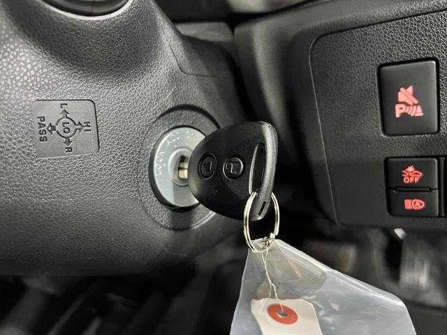 ミライースL SAIII 走行4459キロ/クリアランスソナー一年保証・走行距離無制限 走行4459キロ 助手席エアバック オートライト オートマチックハイビーム クリアランスソナー アイドリングストップ(埼玉県)の中古車