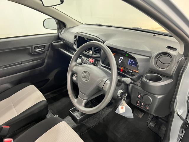 ミライースL SAIII 走行4459キロ/クリアランスソナー一年保証・走行距離無制限 走行4459キロ 助手席エアバック オートライト オートマチックハイビーム クリアランスソナー アイドリングストップ(埼玉県)の中古車