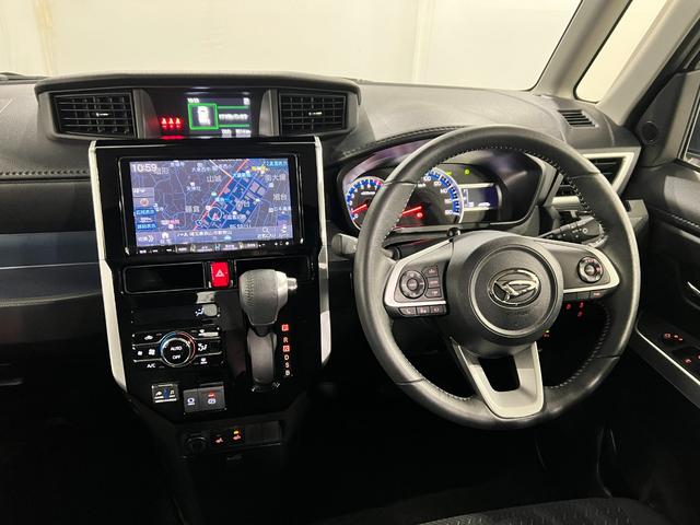 トールカスタムＧ　走行８０１４キロ／９インチナビ／パノラマモニター純正フルセグナビ　パノラマモニター　純正マット　ＬＥＤヘッドランプ　アイドリングストップ　両側電動スライドドア　オート格納式ドアミラー　電動パーキングブレーキ１年保証距離無制限　走行距離８０１４キロ（東京都）の中古車