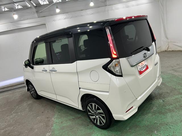 トールカスタムＧ　走行８０１４キロ／９インチナビ／パノラマモニター純正フルセグナビ　パノラマモニター　純正マット　ＬＥＤヘッドランプ　アイドリングストップ　両側電動スライドドア　オート格納式ドアミラー　電動パーキングブレーキ１年保証距離無制限　走行距離８０１４キロ（東京都）の中古車