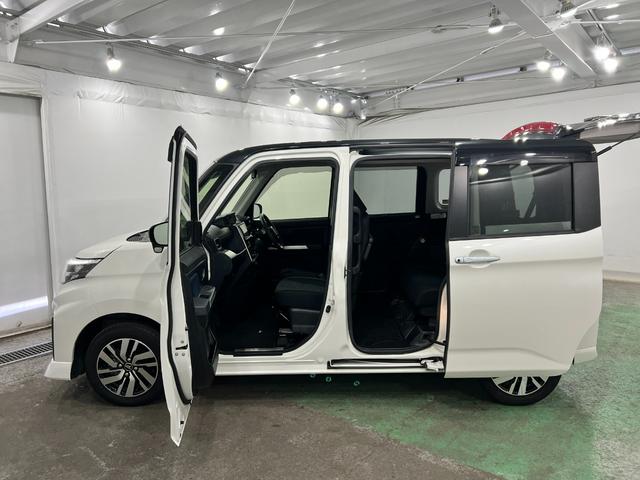 トールカスタムＧ　走行８０１４キロ／９インチナビ／パノラマモニター純正フルセグナビ　パノラマモニター　純正マット　ＬＥＤヘッドランプ　アイドリングストップ　両側電動スライドドア　オート格納式ドアミラー　電動パーキングブレーキ１年保証距離無制限　走行距離８０１４キロ（東京都）の中古車