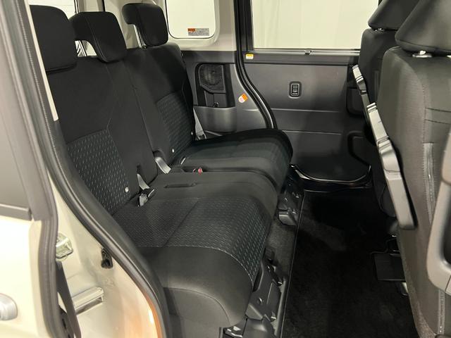 トールカスタムＧ　走行８０１４キロ／９インチナビ／パノラマモニター純正フルセグナビ　パノラマモニター　純正マット　ＬＥＤヘッドランプ　アイドリングストップ　両側電動スライドドア　オート格納式ドアミラー　電動パーキングブレーキ１年保証距離無制限　走行距離８０１４キロ（東京都）の中古車