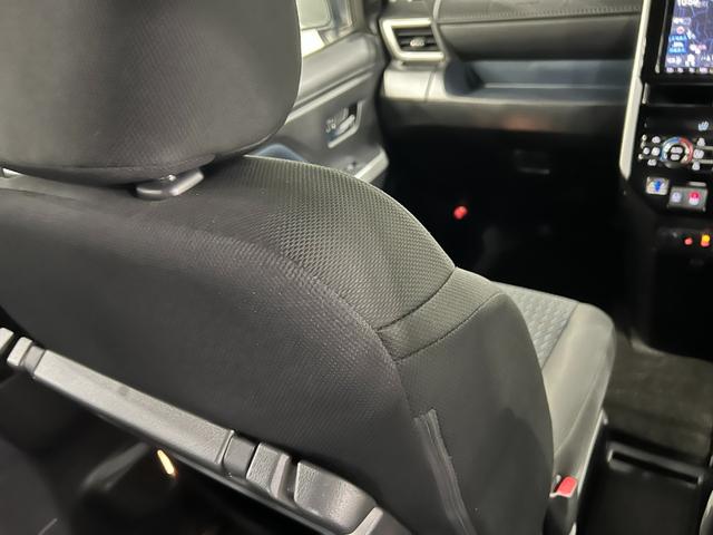 トールカスタムＧ　走行８０１４キロ／９インチナビ／パノラマモニター純正フルセグナビ　パノラマモニター　純正マット　ＬＥＤヘッドランプ　アイドリングストップ　両側電動スライドドア　オート格納式ドアミラー　電動パーキングブレーキ１年保証距離無制限　走行距離８０１４キロ（東京都）の中古車