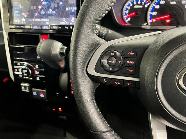 トールカスタムＧ　走行８０１４キロ／９インチナビ／パノラマモニター純正フルセグナビ　パノラマモニター　純正マット　ＬＥＤヘッドランプ　アイドリングストップ　両側電動スライドドア　オート格納式ドアミラー　電動パーキングブレーキ１年保証距離無制限　走行距離８０１４キロ（東京都）の中古車