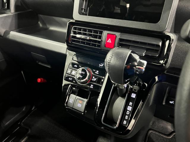 タントカスタムＲＳ　走行２７３３７キロ／車検整備付／シートヒーター一年保証・走行距離無制限　走行２７３３７キロ　サイドエアバック　クリアランスソナー　オートマチックハイビーム　オートライト　ＬＥＤヘッドライト　ベンチシート　シートヒーター　両側電動スライドドア（埼玉県）の中古車