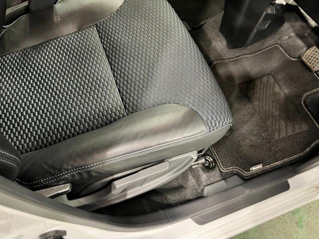 タントカスタムＲＳ　走行３６７５３キロ／クリアランスソナー一年保証・走行距離無制限　走行３６７５３キロ　サイドエアバック　クリアランスソナー　オートマチックハイビーム　オートライト　ＬＥＤヘッドライト　ベンチシート　シートヒーター　両側電動スライドドア（埼玉県）の中古車