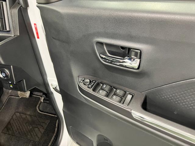 タントカスタムＲＳ　走行３６７５３キロ／クリアランスソナー一年保証・走行距離無制限　走行３６７５３キロ　サイドエアバック　クリアランスソナー　オートマチックハイビーム　オートライト　ＬＥＤヘッドライト　ベンチシート　シートヒーター　両側電動スライドドア（埼玉県）の中古車