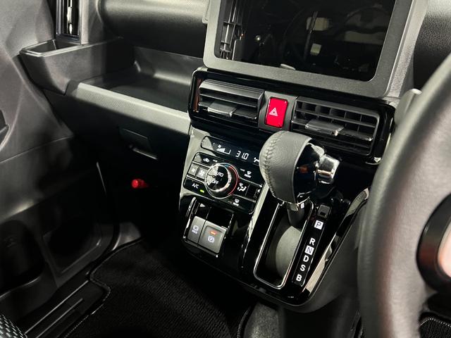 タントカスタムＲＳ　走行５５３５８キロ／クリアランスソナー一年保証・走行距離無制限　走行５５３５８キロ　サイドエアバック　クリアランスソナー　オートマチックハイビーム　オートライト　ＬＥＤヘッドライト　ベンチシート　シートヒーター　両側電動スライドドア（埼玉県）の中古車