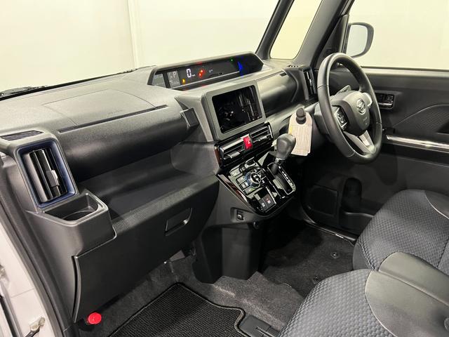 タントカスタムＲＳ　走行５５３５８キロ／クリアランスソナー一年保証・走行距離無制限　走行５５３５８キロ　サイドエアバック　クリアランスソナー　オートマチックハイビーム　オートライト　ＬＥＤヘッドライト　ベンチシート　シートヒーター　両側電動スライドドア（埼玉県）の中古車