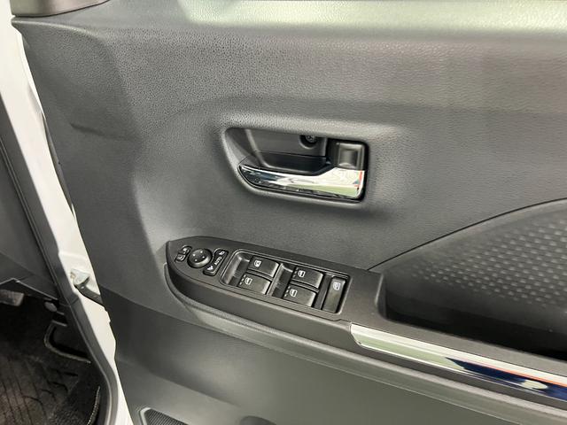 タントカスタムＲＳ　走行５５３５８キロ／クリアランスソナー一年保証・走行距離無制限　走行５５３５８キロ　サイドエアバック　クリアランスソナー　オートマチックハイビーム　オートライト　ＬＥＤヘッドライト　ベンチシート　シートヒーター　両側電動スライドドア（埼玉県）の中古車