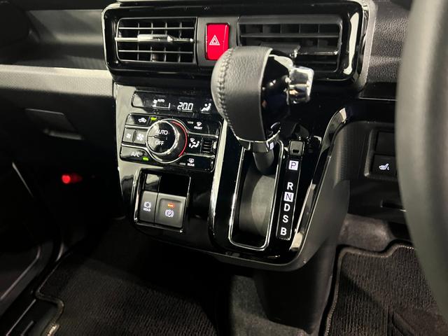 タントカスタムＲＳ　走行２１３６８キロ／ＬＥＤヘッドランプ／マット１年保証距離無制限　走行距離２１３６８キロ　純正マット　サイドエアバッグ　ＬＥＤヘッドランプ　アイドリングストップ　シートヒーター　両側電動スライドドア　オート格納式ドアミラー　キーフリー（東京都）の中古車