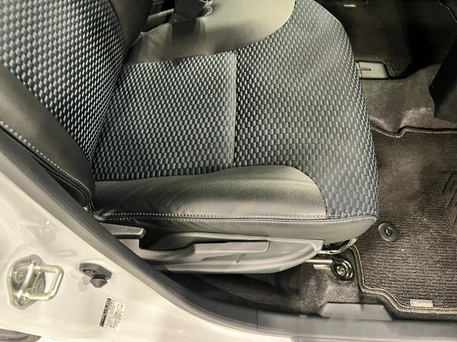 タントカスタムＲＳ　走行２１３６８キロ／ＬＥＤヘッドランプ／マット１年保証距離無制限　走行距離２１３６８キロ　純正マット　サイドエアバッグ　ＬＥＤヘッドランプ　アイドリングストップ　シートヒーター　両側電動スライドドア　オート格納式ドアミラー　キーフリー（東京都）の中古車