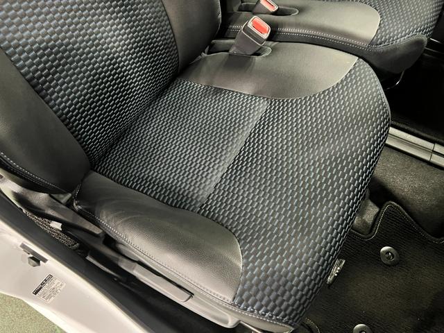 タントカスタムＲＳ　走行２１３６８キロ／ＬＥＤヘッドランプ／マット１年保証距離無制限　走行距離２１３６８キロ　純正マット　サイドエアバッグ　ＬＥＤヘッドランプ　アイドリングストップ　シートヒーター　両側電動スライドドア　オート格納式ドアミラー　キーフリー（東京都）の中古車