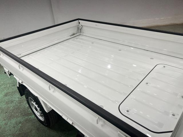 ハイゼットトラックＥＸＴ　走行９９９３キロ／クリアランスソナ／プッシュスタート一年保証・走行距離無制限走行９９９３キロ　助手席エアバック　純正カーペットマット　クリアランスソナー　オートライト　アイドリングストップ　プッシュスタート（埼玉県）の中古車