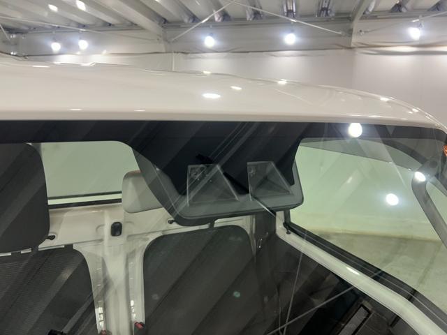 ハイゼットトラックＥＸＴ　走行９９９３キロ／クリアランスソナ／プッシュスタート一年保証・走行距離無制限走行９９９３キロ　助手席エアバック　純正カーペットマット　クリアランスソナー　オートライト　アイドリングストップ　プッシュスタート（埼玉県）の中古車