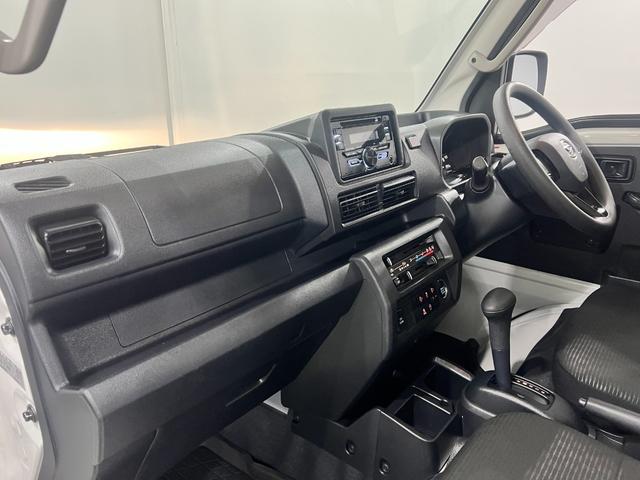 ハイゼットトラックＥＸＴ　走行９９９３キロ／クリアランスソナ／プッシュスタート一年保証・走行距離無制限走行９９９３キロ　助手席エアバック　純正カーペットマット　クリアランスソナー　オートライト　アイドリングストップ　プッシュスタート（埼玉県）の中古車