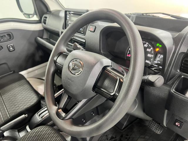 ハイゼットトラックＥＸＴ　走行９９９３キロ／クリアランスソナ／プッシュスタート一年保証・走行距離無制限走行９９９３キロ　助手席エアバック　純正カーペットマット　クリアランスソナー　オートライト　アイドリングストップ　プッシュスタート（埼玉県）の中古車