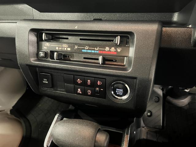 ハイゼットトラックＥＸＴ　走行９９９３キロ／クリアランスソナ／プッシュスタート一年保証・走行距離無制限走行９９９３キロ　助手席エアバック　純正カーペットマット　クリアランスソナー　オートライト　アイドリングストップ　プッシュスタート（埼玉県）の中古車