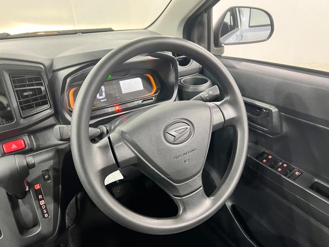 ミライースL SAIII 走行4799キロ/クリアランスソナー一年保証・走行距離無制限 走行4799キロ 助手席エアバック オートライト オートマチックハイビーム クリアランスソナー アイドリングストップ(埼玉県)の中古車