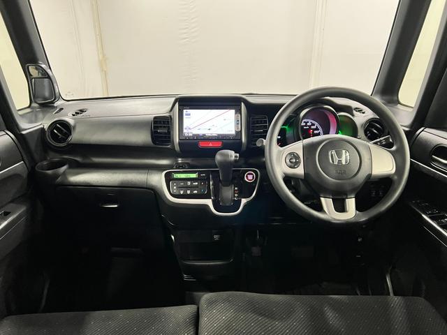 Ｎ−ＢＯＸＧ　ＳＳパッケージ　走行７００４２キロ／車検整備付一年保証・走行距離無制限走行７００４２キロ　車検整備付　タイヤ４本交換　ワンセグナビ　バックカメラ　ＥＴＣ　両側電動スライドドア（埼玉県）の中古車