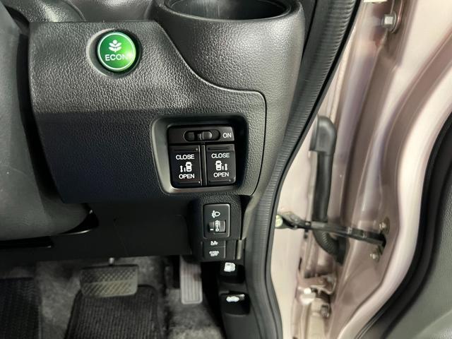 Ｎ−ＢＯＸＧ　ＳＳパッケージ　走行７００４２キロ／車検整備付一年保証・走行距離無制限走行７００４２キロ　車検整備付　タイヤ４本交換　ワンセグナビ　バックカメラ　ＥＴＣ　両側電動スライドドア（埼玉県）の中古車